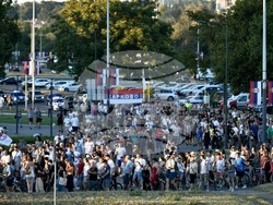 Сърбия - протестиращи - мост "Газела" - блокада