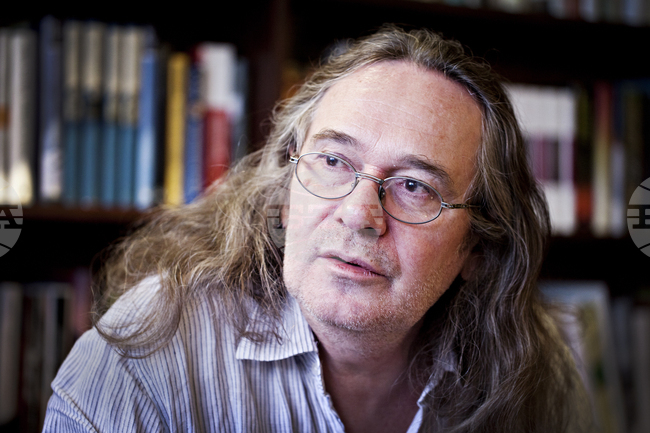 Норвежкият писател Ингвар Амбьорнсен почина на 69-годишна възраст