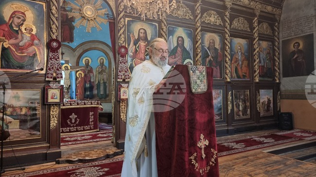 Бог ни зове към себе си, но никого не принуждава насилствено да вярва в Него, посочи в проповедта си отец Димитър във Враца