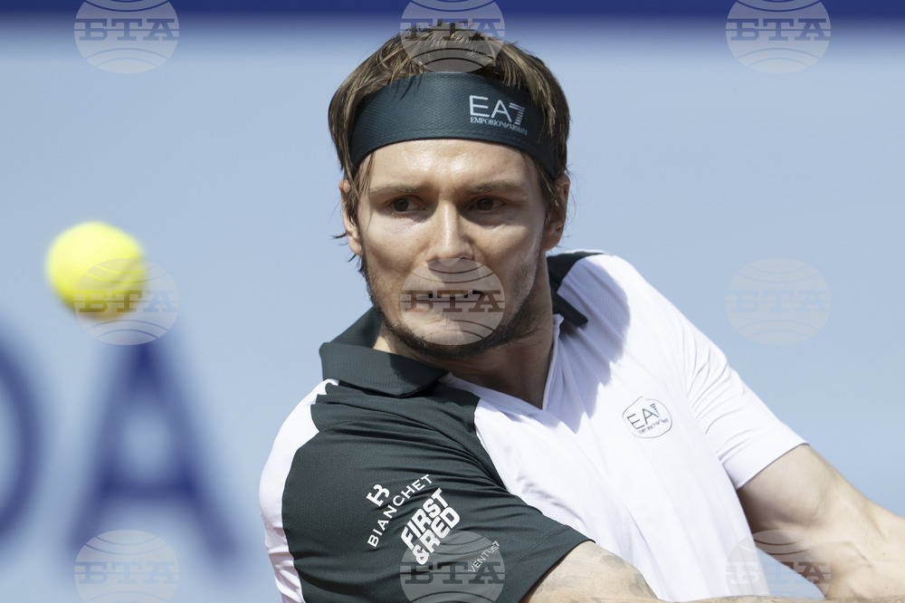 Александър Бублик и Артур Казо ще играят за титлата на турнира на клей в Кицбюел