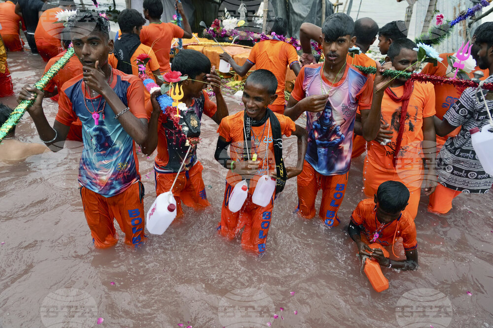 India Hindu Pilgrims