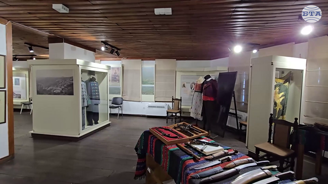 Семейна колекция е изложена в къща музей „Хаджи Димитър“ в Сливен