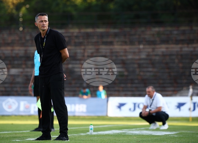 Доволен съм от точката в София, категоричен е треньорът на Ботев Враца Христо Янев