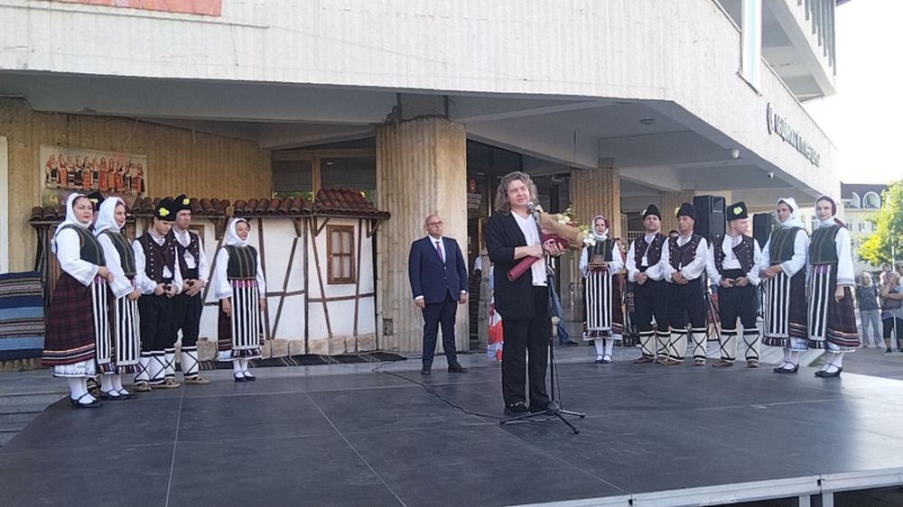 Председателят на Народното събрание Наталия Киселова откри 23-тото издание на Панаира на киселото мляко и Фестивала на народните традиции и художествени занаяти в Разград