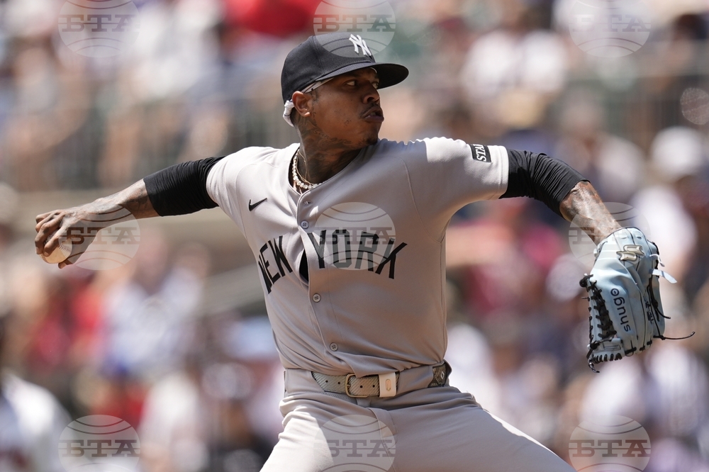 Yankees Braves Baseball
