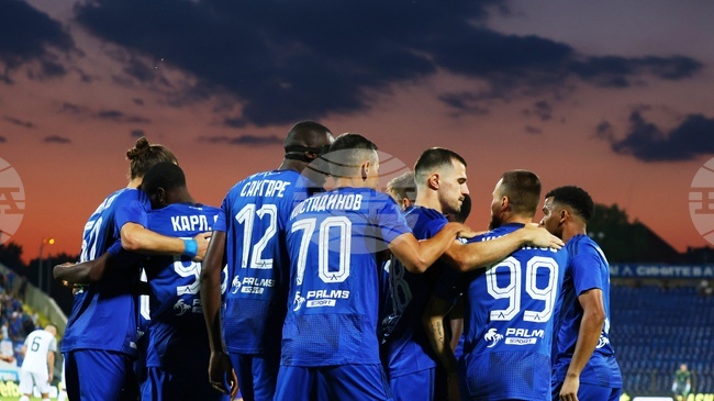 Левски вкара седем гола на Септември като домакин в мач от първенството по футбол