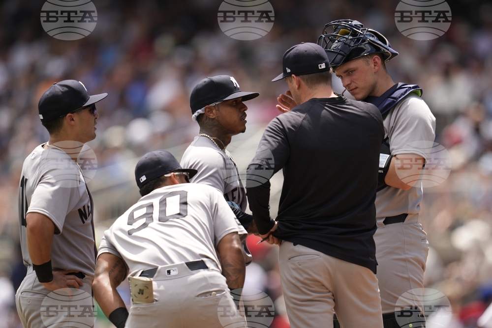 Yankees Braves Baseball