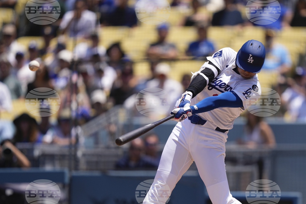 Brewers Dodgers Baseball