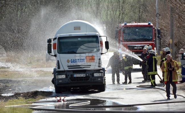 Димитровград - Село Горски извор - цистерна - пожар