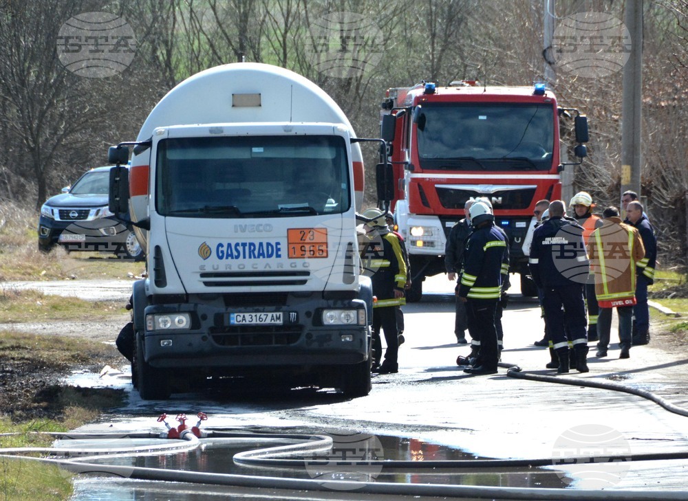Димитровград - Село Горски извор - цистерна - пожар