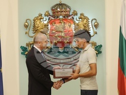 Румен Радев - Иван Иванов и Александър Василев - награждаване