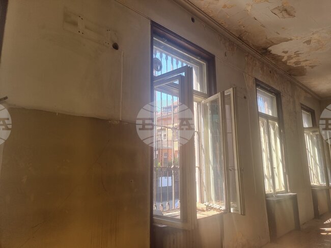 Започна ремонтът на сградата на библиотека "Родина" в Стара Загора