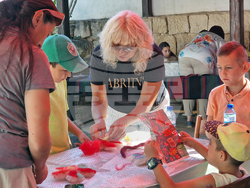 Разград - деца - занаяти - работилница