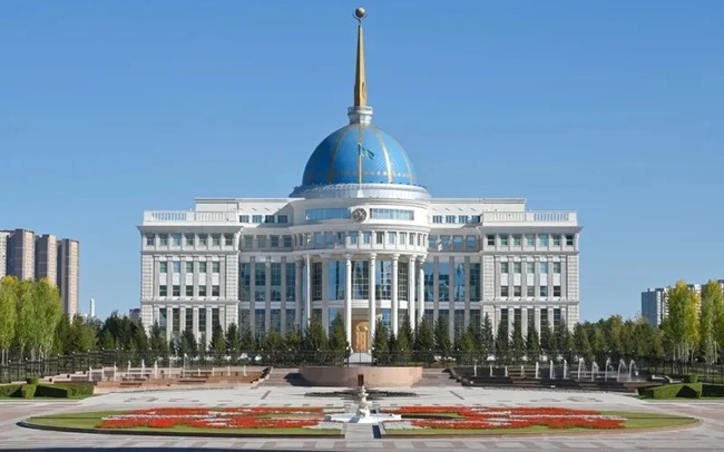 Казинформ: Президентът на Казахстан подписа договора за съюзнически отношения с Киргизстан 