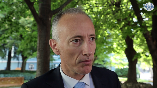 Не е нужно програмите за профилирана подготовка да са толкова амбициозни, каза министър Красимир Вълчев