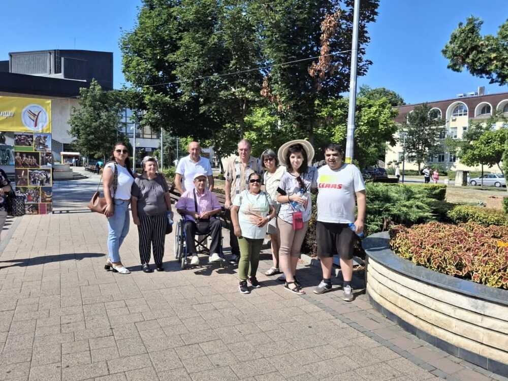 Сърцат празник за ДЦПЛУ – Кубрат на Панаира на киселото мляко в Разград