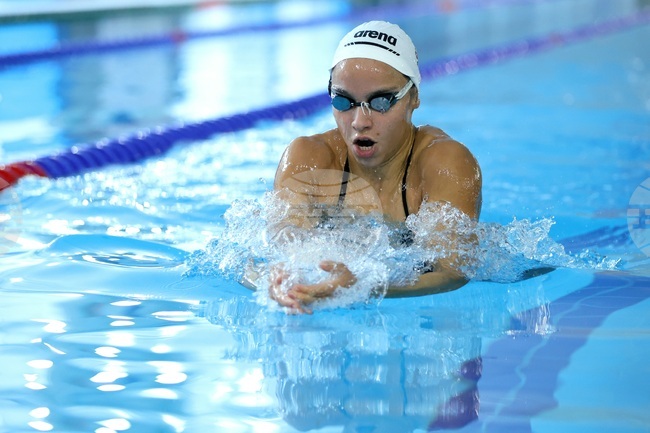 Тея Николова остана на 15-о място в полуфиналите на 50 метра бруст на Световното първенство в Сингапур