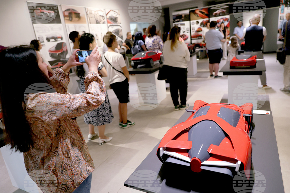 Изложба - „Автомобилен дизайн“ - магистърска програма на НХА