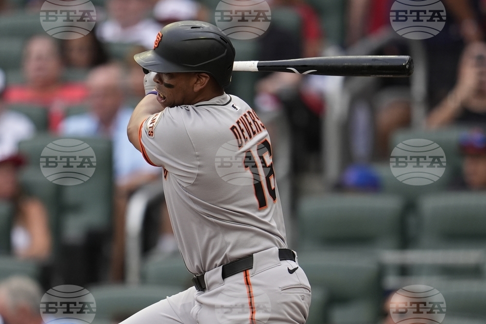 Giants Braves Baseball