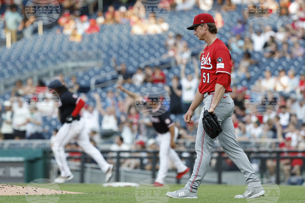 Reds Nationals Baseball