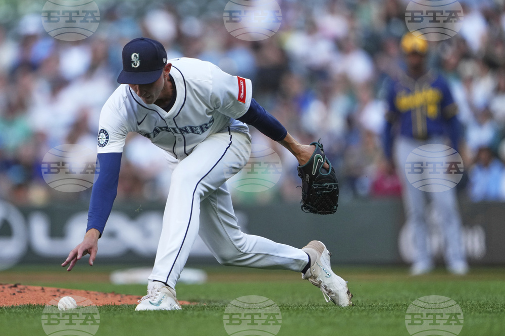 Brewers Mariners Baseball