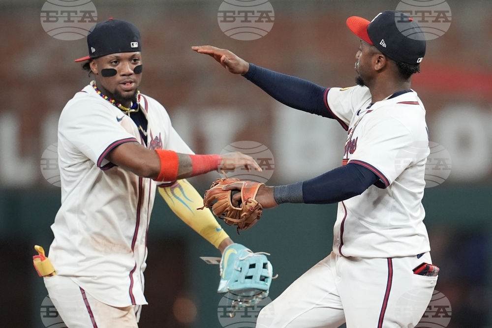 Giants Braves Baseball