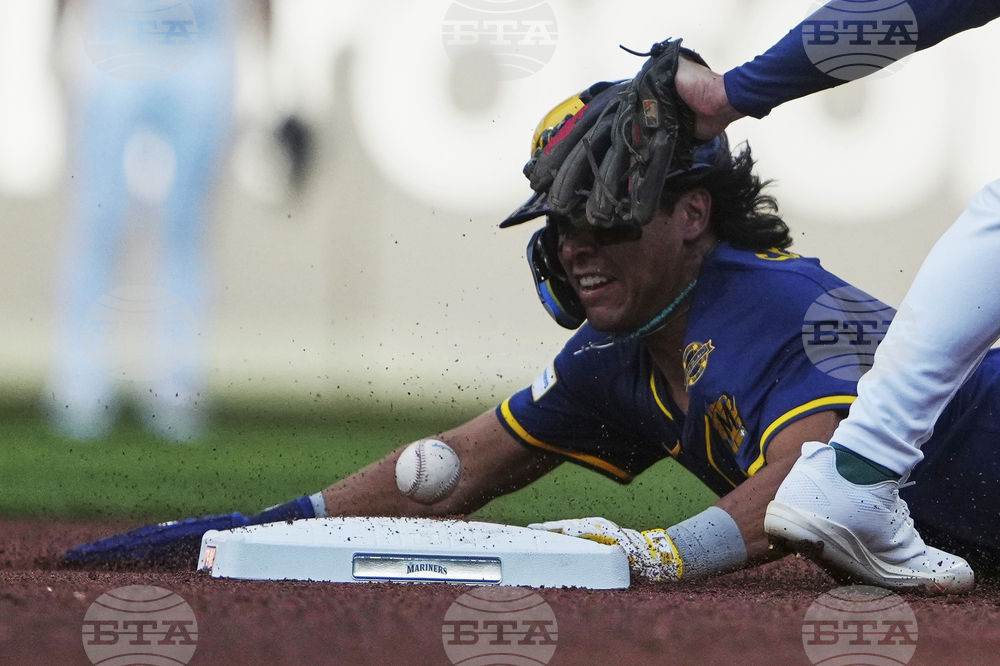 Brewers Mariners Baseball