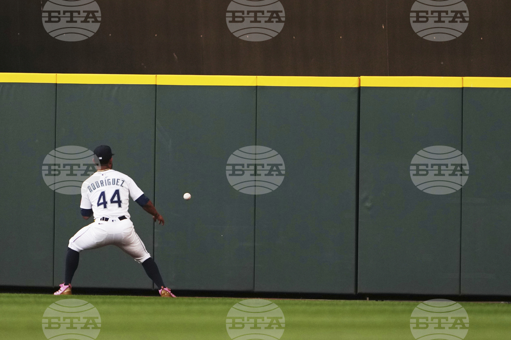 Brewers Mariners Baseball