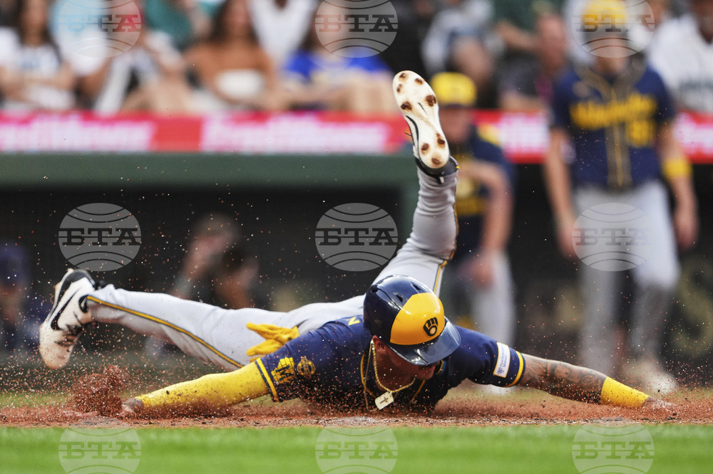 Brewers Mariners Baseball