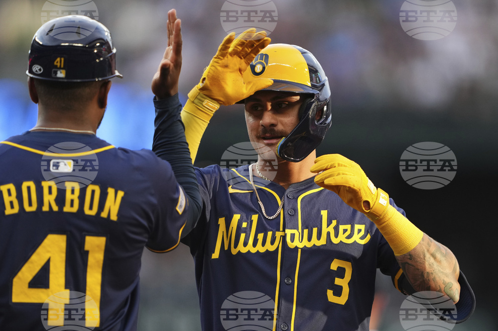 Brewers Mariners Baseball