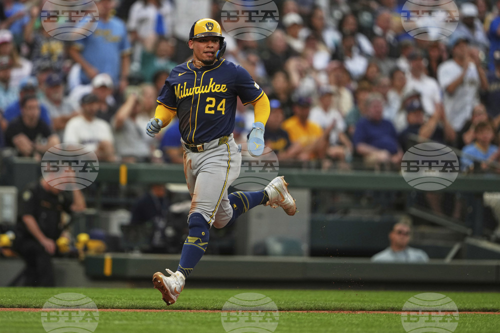Brewers Mariners Baseball