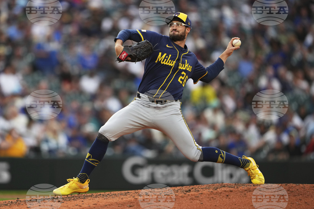 Brewers Mariners Baseball