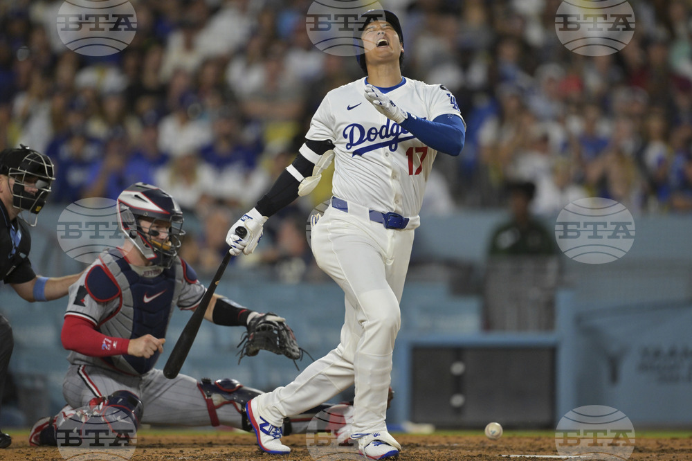 Twins Dodgers Baseball
