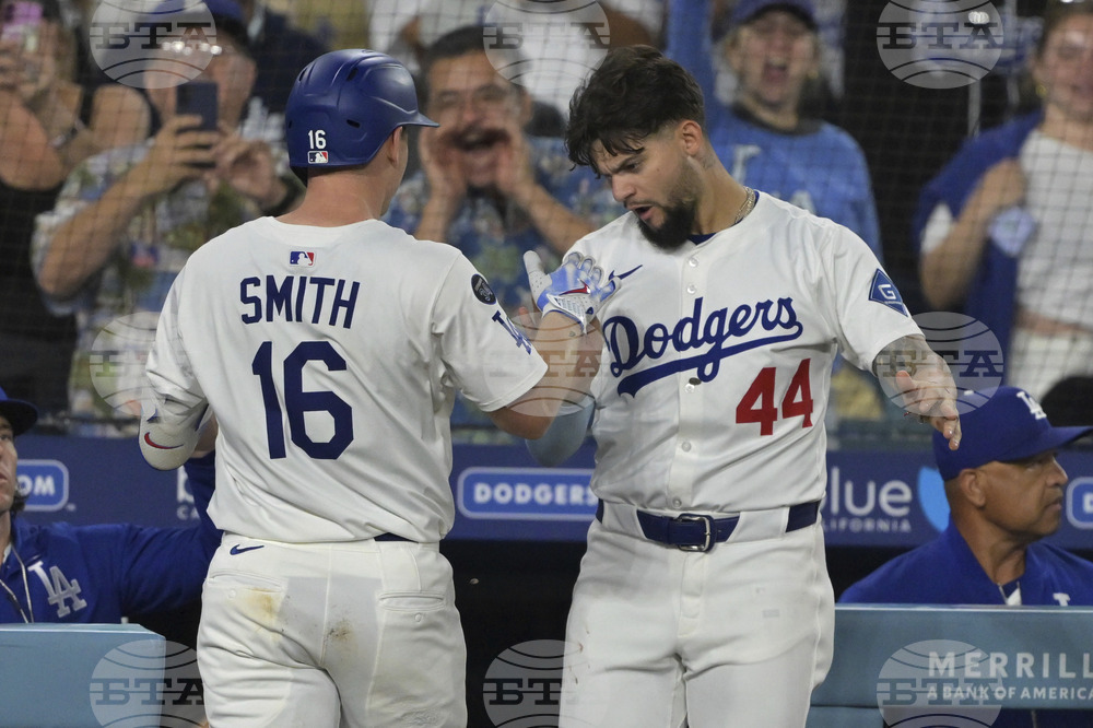 Twins Dodgers Baseball