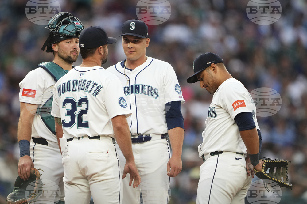 Brewers Mariners Baseball