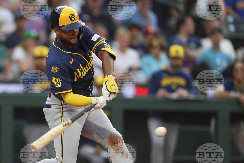 Brewers Mariners Baseball