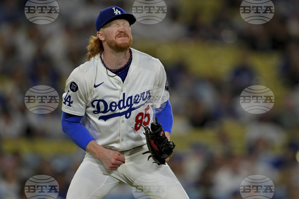 Twins Dodgers Baseball