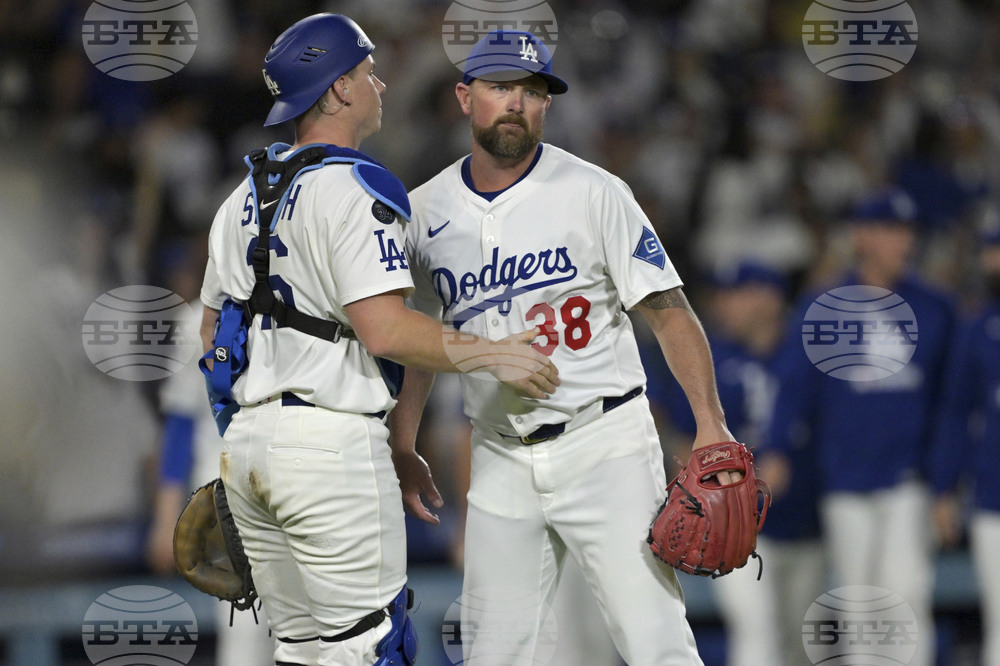 Twins Dodgers Baseball
