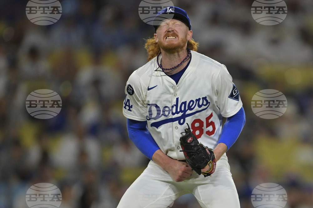 Twins Dodgers Baseball