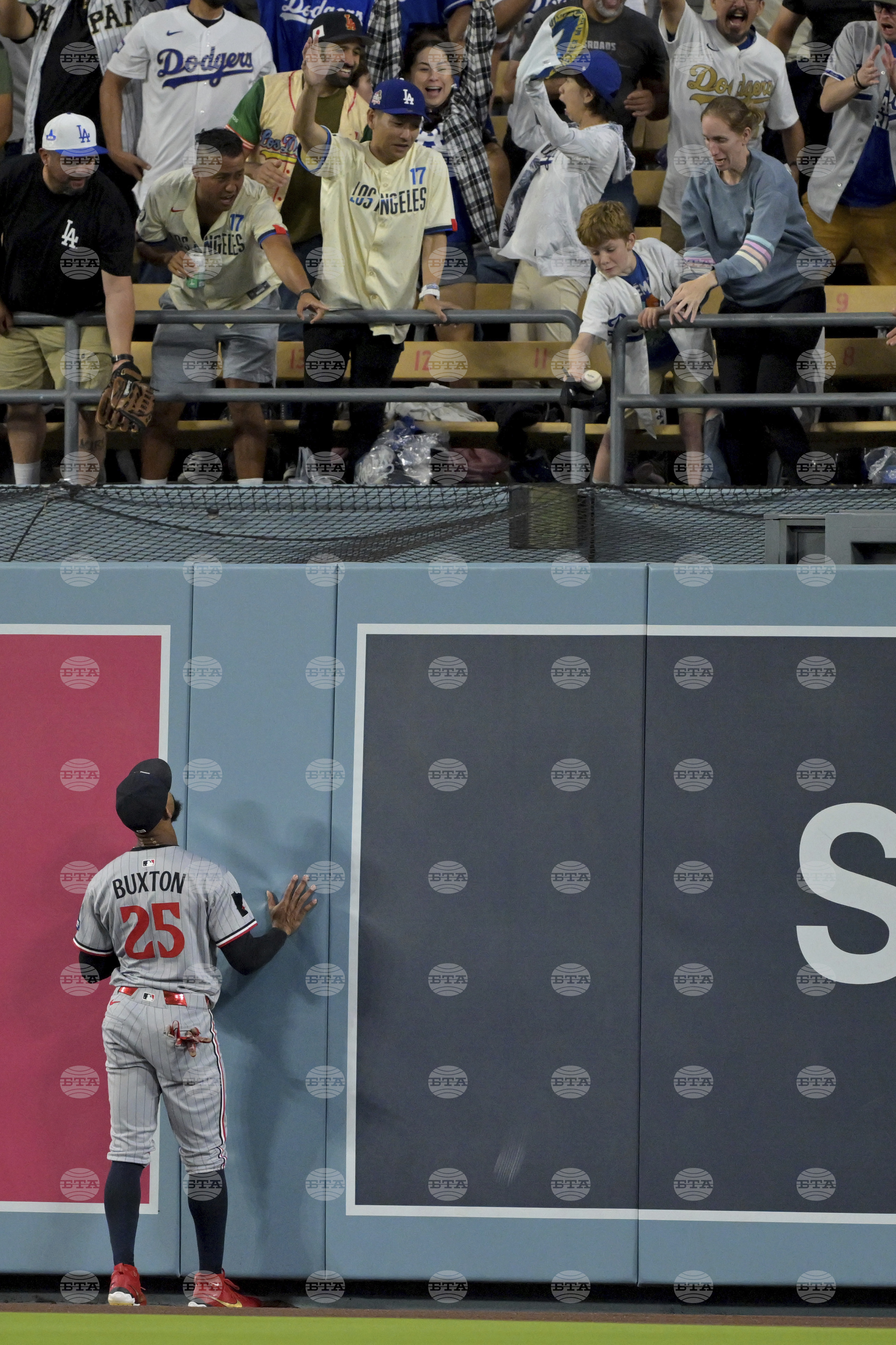 Twins Dodgers Baseball
