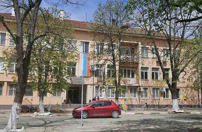 Общинският съвет в Николаево ще гласува даване на съгласие за закупуване на медицинска апаратура и масажен стол