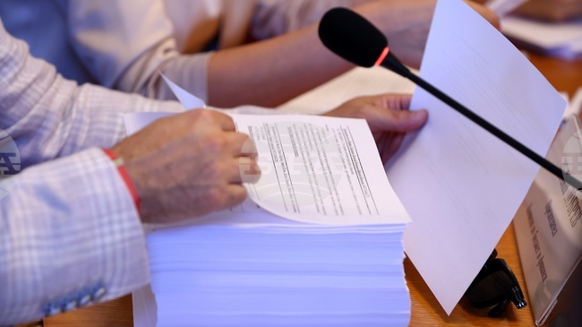 Бюджетната комисия ще разгледа на първо четене новия вариант на проектобюджетите на ДОО, НЗОК и на държавата за 2026 г.