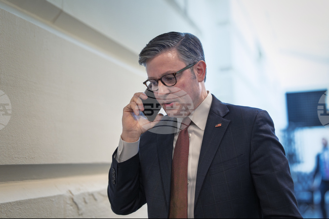 Според председателя на Камарата на представителите на САЩ не бива да има действия по санкциите срещу Русия преди края на срока на Тръмп