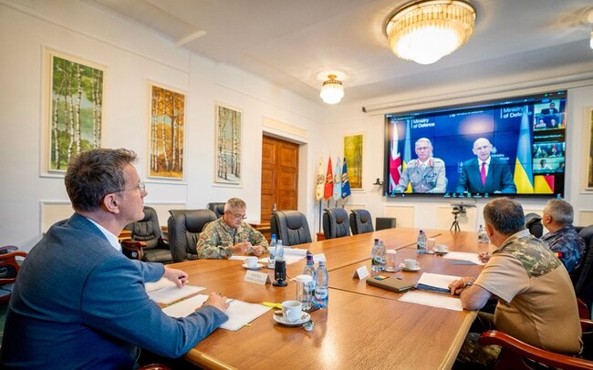 Аджерпрес: Значението на центъра за обучение за изтребителите F-16 в Румъния беше подчертано на срещата на Контактната група за отбрана на Украйна