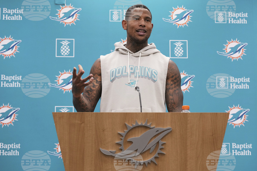 Dolphins Camp Football