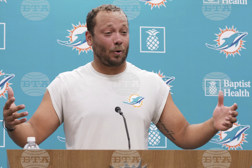 Dolphins Camp Football