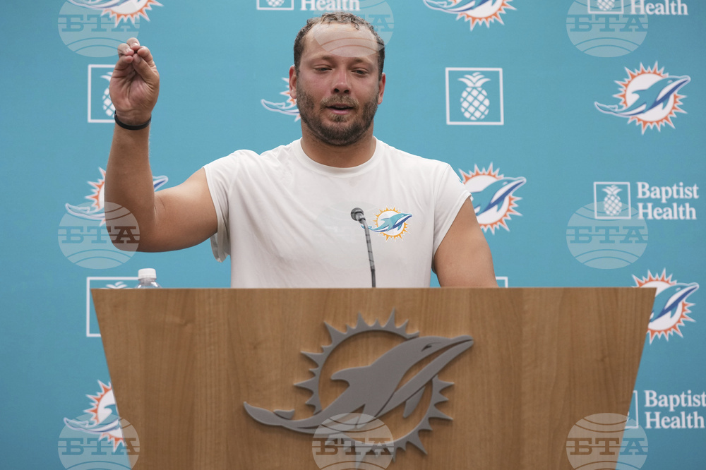 Dolphins Camp Football