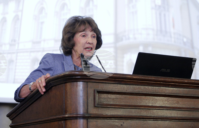 Акад. Петя Василева - лекар офталмолог