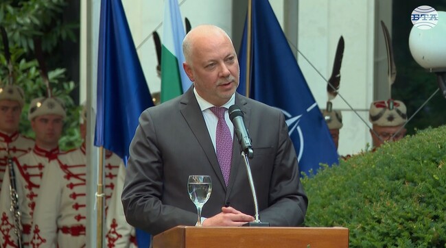 Демокрацията, върховенството на правото и зачитането на човешките права са постаментите на българската дипломация, каза Росен Желязков