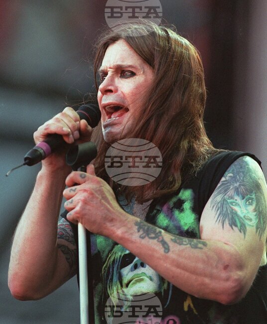 Групата „Блек Сабат“ е „Бийтълс“ на хеви метъла, казва китаристът Дейв Наваро 